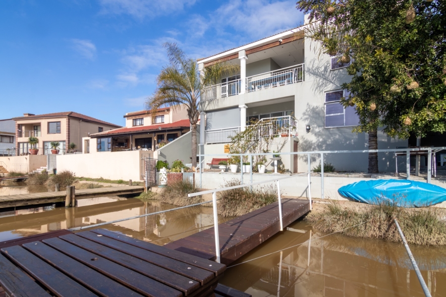 3 Bedroom Property for Sale in Laaiplek Western Cape